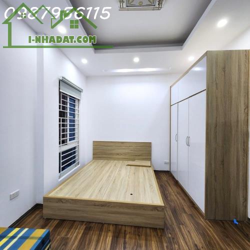 Bán Chung cư mini Thạch Bàn - 60m2 - 6 tầng, thang máy - MT 8m -  chỉ hơn 7 tỷ, dòng tiền