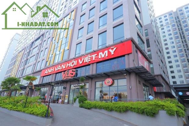 Cho thuê shophouse 151m2 , trệt , lầu , 3wc , 3pn . 15tr Ngay 2225 Phạm Thế Hiển , Q.8 - 3