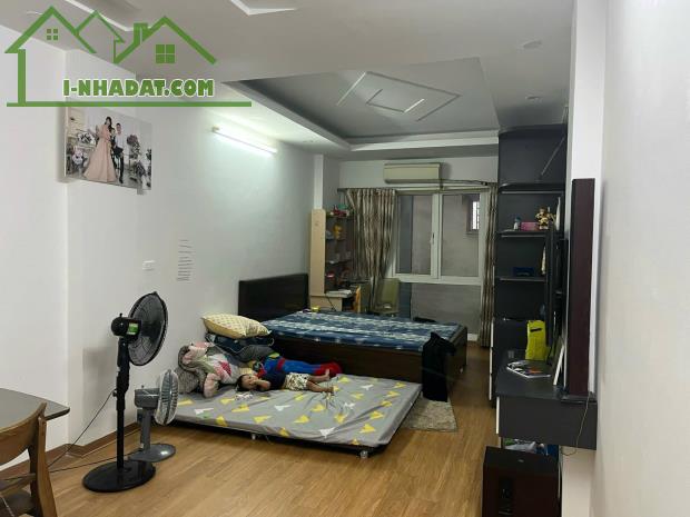 Bán nhà riêng ngõ 252 Tây Sơn 38,5m2 6T Ô Tô Giá Chỉ 6.5 Tỷ - 2