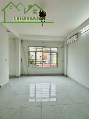 Nhà Trương Định dân xây mới đẹp mê 5 tầng giá hơn 3 tỷ 29m²