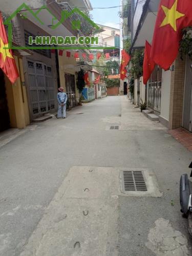 Bán nhà riêng ngõ 317 Tây Sơn 52,5m2, 6T, MT 4,95m Ô Tô Giá 8 Tỷ