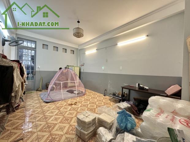 Gấp bán nhà Bình Thạnh, 4 tầng, dt đất 80m2, Mặt tiền kinh doanh D2, chỉ 22T5. - 4