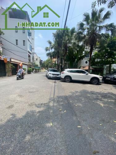 Chỉ 32 tỷ có ngay nhà 101m2 cổng bệnh Viện Tâm Anh, kinh doanh quá đỉnh. - 2