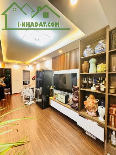 Bán nhà ngõ 210 Nghi Tàm, Yên Phụ Tây Hồ, 85m2, sổ chính chủ, giá bán 3,68 tỷ - 3