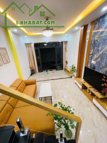 BÁN NHÀ QUẬN BÌNH TÂN - NHÀ ĐẸP- VÀO Ở NGAY- HƠN 40M2-4 TẦNG-CHỈ 4 TỶ TL - 2