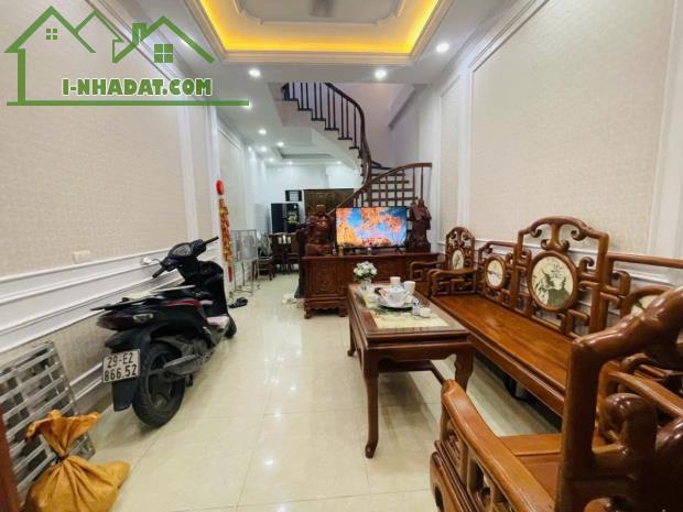 NHÀ PHỐ VỌNG, GẦN PHỐ, KINH DOANH, Ở SƯỚNG, 2 THOÁNG, 48MX4T, MT4 M, GIÁ 9.8 TỶ. +) Vị trí