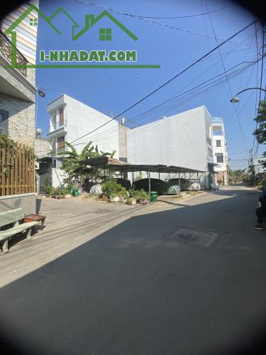 LÔ ĐẤT SIÊU ĐẸP 60m2 (4 x15 ) ĐƯỜNG VÕ VĂN HÁT, P. LONG TRƯỜNG - 3