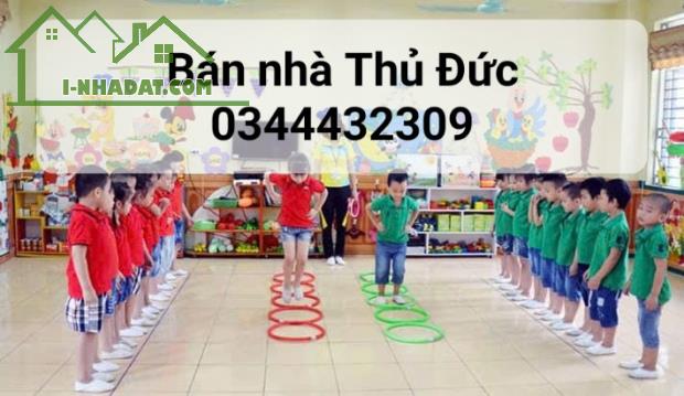 Bán nhà Thủ Đức, Mặt tiền kinh doanh, Ngay Lê Văn Việt, 140 m2, Ngang 6m, 10 tỷ nhỉnh