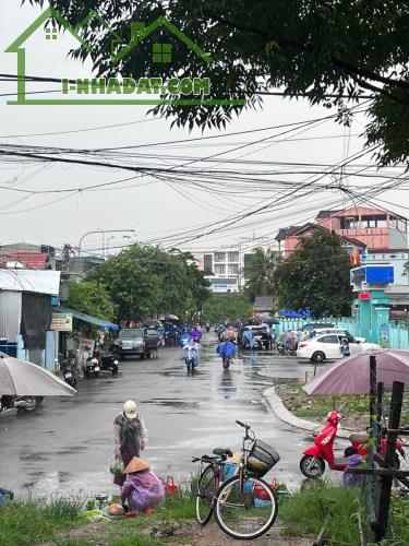 Chính Chủ Cần Bán Nhà Mặt Tiền Vị Trí Đẹp Tại Quảng Ngãi