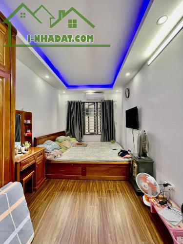 Cực kỳ hiếm! Bán nhà phố Nhà Thờ, 25m2, 4 tầng, 8.5 tỷ, mới đẹp, kinh doanh homestay