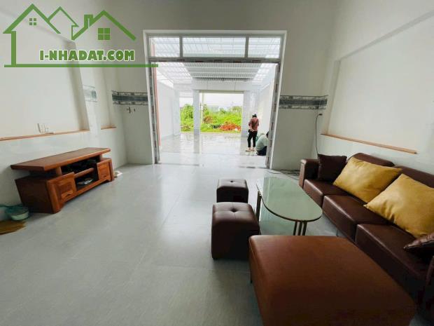 nhà vũng tàu giá rẻ nhà mới DT: 189m² đường ôtô gần tượng đài dầu khí giá 4 xx tỷ - 2