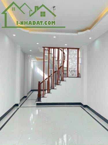 Bán nhà 4 tầng 38m² trước nhà rộng 4m ĐH Thể Dục Thể Thao gần Quốc Lộ 6. Giá 2,45 tỷ - 2