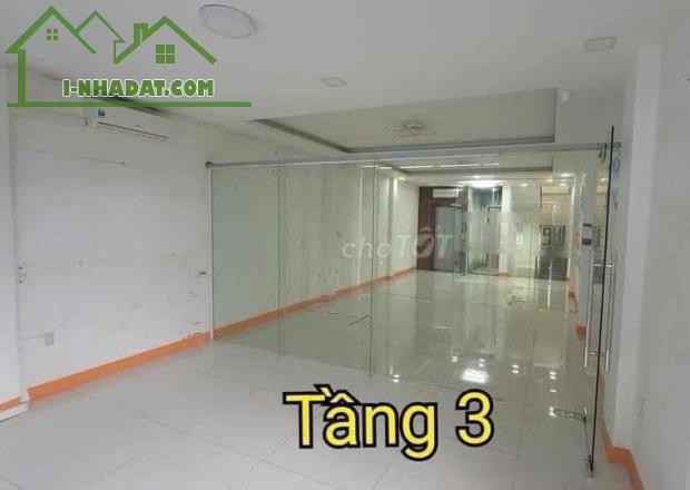 CHO THUÊ NHÀ 5 TẦNG MẶT TIỀN NGUYỄN HUỆ - 400m2