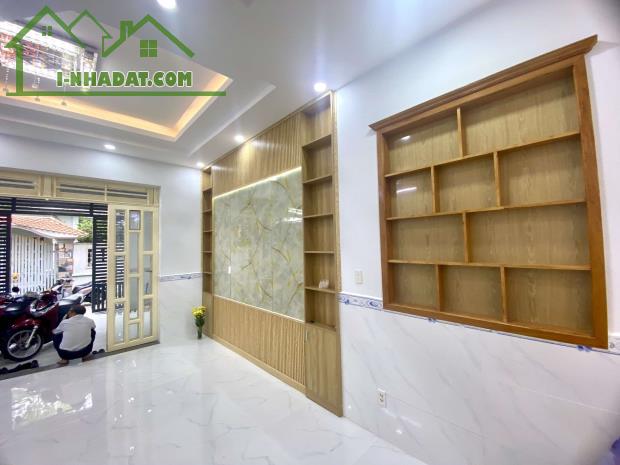 NHÀ MỚI - ĐẸP - THỚI TAM THÔN - HÓC MÔN 👉91M2 👉 4TY.300.TRIEU👈 . Nhà BTCT, kiên cố - 3p - 4