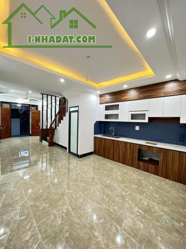 Bán nhà La Phù 38M 5 Tầng, gác lửng, 5P ngủ, 20m ô tô đỗ giá nhỉnh 4 tỷ - 1