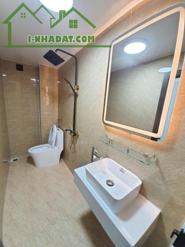 Bán nhà La Phù 38M 5 Tầng, gác lửng, 5P ngủ, 20m ô tô đỗ giá nhỉnh 4 tỷ - 5