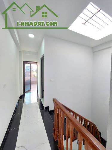 Bán nhà La Phù, gần Dương Nội 38M 5 Tầng, 5 phòng, 20m ô tô đỗ giá nhỉnh 4 tỷ