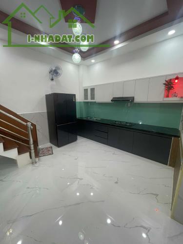 Bán nhà Trần Xuân Soạn - Quận 7 - 56m2 - gần khu Kiều Đàm - 4 Phòng ngủ - nhỉnh 5 tỷ TL. - 3