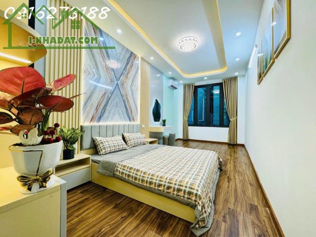 Trung tâm quận Đống Đa_nhà mới ở ngay 30m2*4 tầng_sổ đỏ nở hậu_50m ra phố Khâm Thiên_chỉ