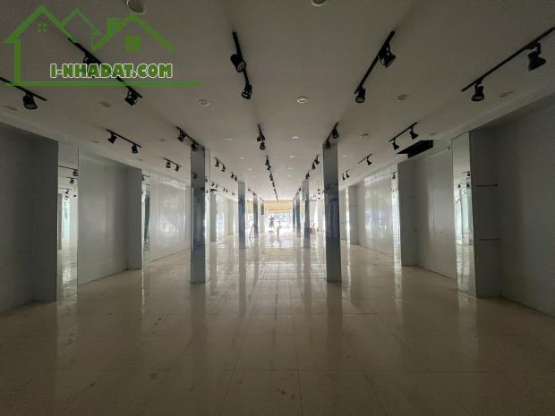 Cho thuê mặt bằng đường Bà Triệu, 350m², vị trí đắc địa, phù hợp thương hiệu lớn - 2