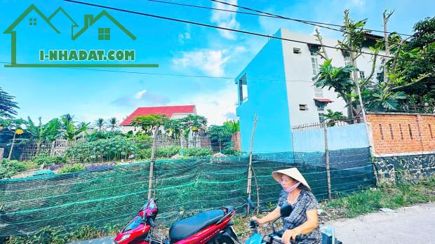 2 lô Full Thổ ở Võ Dõng - xã Vĩnh Trung. Đất sạch đẹp, vuông vắn, đường bê tông 6m