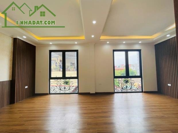 Bán shophouse giá 14,4 tỷ VND 7 tầng thang máy Đường Hà Trì, Hà Đông