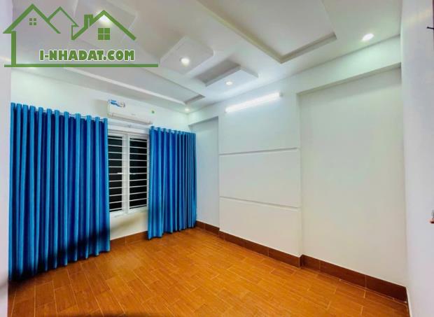 Bán nhà Bùi Xương Trạch -Vũ Tông Phan , DT 33m² , Giá Nhỉnh 5 tỷ , ngõ nông , Gần oto - 2