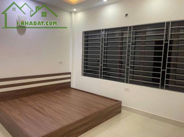 Nhà C4 Tăng Bạt Hổ , P.11, 70 m2,HXH thông sát,HC - 1