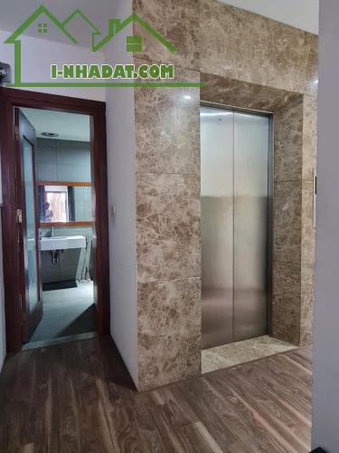 CC bán toà VP MP Trần Quang Diệu Đống Đa, DT 80 m2, 8 tầng MT 5,5 m Giá 47 tỷ Lh 091522986 - 1