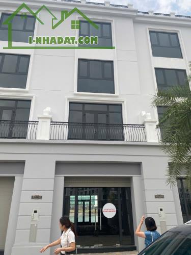 !! CHÍNH CHỦ CHO THUÊ CĂN SHOPHOUSE 4 TẦNG TẠI Vinhomes Royal Lsland VŨ YÊN, HẢI PHÒNG - 4