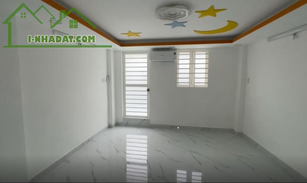 bán nhà hẻm 1247 huỳnh tấn phát, phú thuận, quận 7. dt: 3,68 x 7,6m, 2 lầu - 1