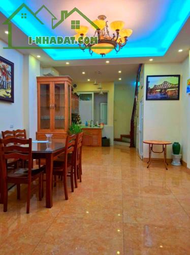Bán nhà Ngọc Thuỵ,Long Biên 4 tầng,50m,mt4.2m oto đua nhỉnh 9 tỷ - 2
