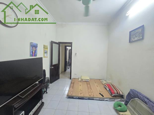 Bán nhà Lương Đình Của-DT 36 m2 x 4 tầng.MT 3,4m.NGÕ THOÁNG RỘNG-GẦN PHỐ-4 NGỦ-3 WC. - 2