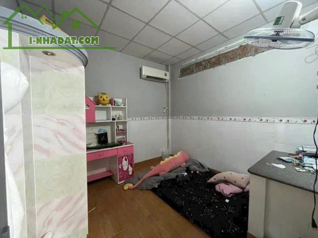 Hàng Siêu Ngộp bán Căn nhà Ơbà Triệu Hóc mÔn 150m2 Sổ Hồng Riêng 720triệu Bao phí - 2