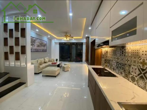 Bán nhà đẹp Tây Mỗ, Vinsmart City 34M 5 Tầng, 3P Ngủ, có nội thất giá 4.5 tỷ - 4