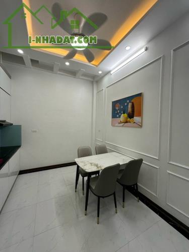 BÁN NHÀ PHỐ TRƯƠNG ĐỊNH 40M2 , MT 3.3M. GIÁ 7.25 TỶ. ĐẸP LUNG LINH - 1