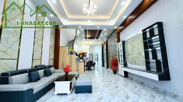 Nhà 1Trệt 1Lầu (122,9m2) Gần Chợ QUI ĐỨC 1Tỷ 220 Cần tìm chủ mới LH:0939218247 - 1