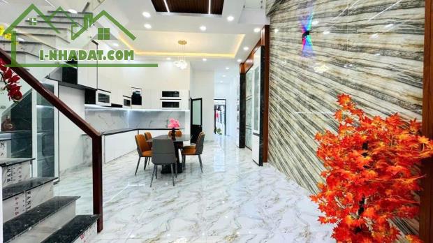 Nhà 1Trệt 1Lầu (122,9m2) Gần Chợ QUI ĐỨC 1Tỷ 220 Cần tìm chủ mới LH:0939218247 - 4