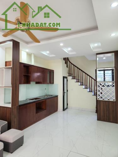 Bán nhà riêng Kim Chung, Hoài Đức. Nhà dân xây 32m2 chắc chắn sẵn ở NGAY. Cách 16m đến Ôtô - 1