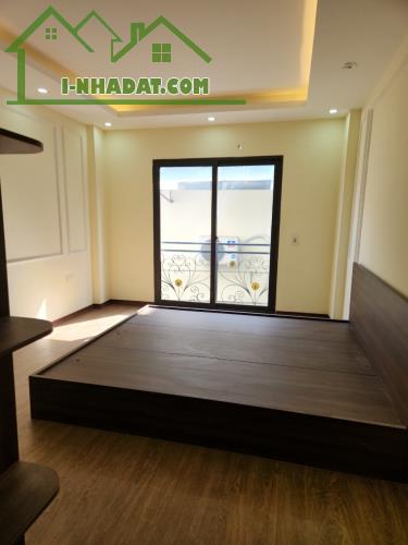 Bán nhà riêng Kim Chung, Hoài Đức. Nhà dân xây 32m2 chắc chắn sẵn ở NGAY. Cách 16m đến Ôtô - 2
