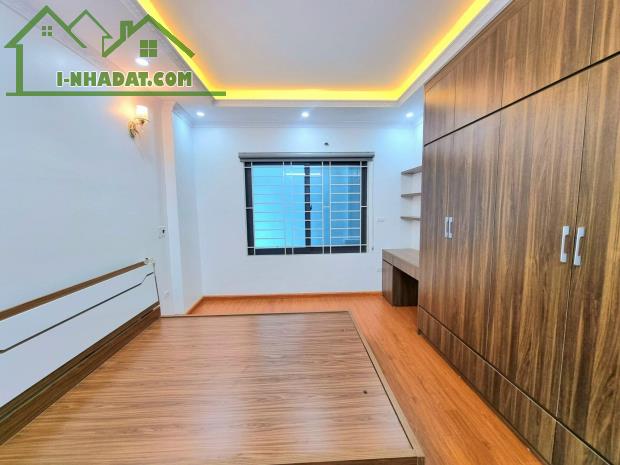 Bán nhà Phương Canh, ngay phố Trịnh Văn Bô 35M 5 Tầng, 4P Ngủ giá 4.6 tỷ - 4