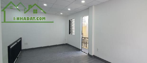 BÁN NHÀ MỚI CẠNH SÂN BAY, NGANG HƠN 5M, 3 TẦNG BTCT, HẺM BA GÁC, NHỈNH 3T - 2