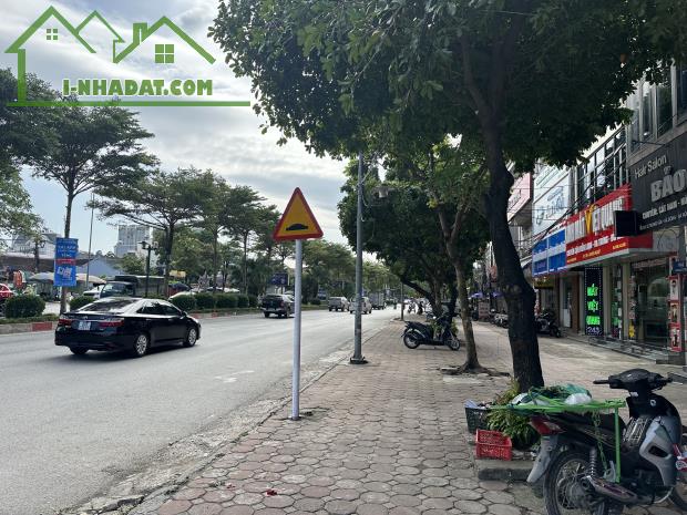 DÂN XÂY-GẦN PHỐ-OTO TRÁNH , ĐỖ-NGÕ THÔNG-TIỆN ÍCH BẠT NGÀN-AN NINH TỐT-HÀNG XÓM THÂN THIỆN - 4