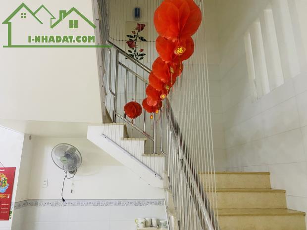 Bán nhà Dt 105m2, 4 tầng, 4pn hẻm 6m Phạm Đăng Giảng, BHH, Bình Tân, Chỉ 7 Tỷ75 - 1