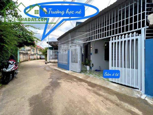 Nhà hẻm sân oto Nguyễn Văn Cừ gần siêu thị Coop Mart - 2