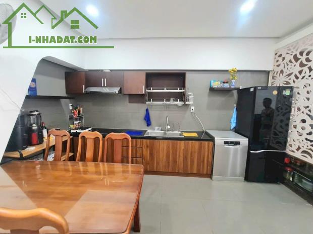 NHÀ ĐẸP 3 TẦNG - ĐƯỜNG SỐ 26 - HBC , THỦ ĐỨC- 7 CHỖ ĐẬU CỬA  -------------------------- - 3
