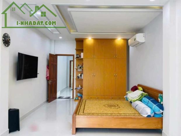 NHÀ MT ĐƯỜNG SỐ 4, LINH TÂY, 108M2 (4x27)M, 3 TẦNG, CÓ SÂN ĐẬU XE, CHỈ 12.9 TỶ. - 1