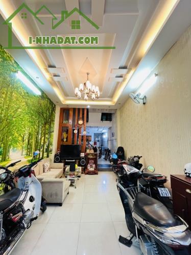 Bán nhà Đường Đất Thánh, Phường 6, Tân Bình 65m2 Thu Nhập 300 Triệu/Năm - Giá Chỉ 7.6 Tỷ