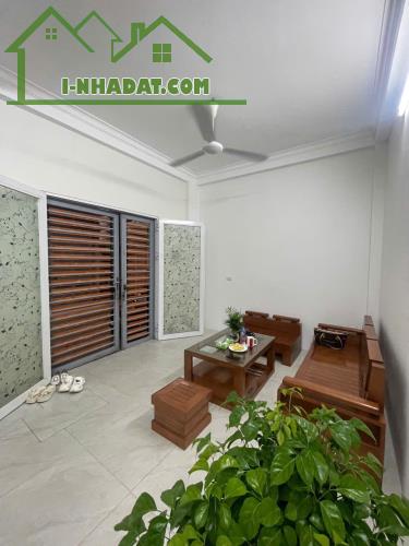 Bán Nhà Phố Vọng, Thanh Xuân  35m2, 3T, MT 7.2  Nhỉnh 2 tỷ