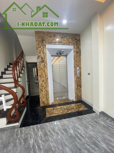 BÁN NHÀ THANG MÁY NGỌC THỤY - NHỈNH 8 TỶ Ô TÔ NGỦ TRONG NHÀ - NGAY KHU KHAI SƠN - 3